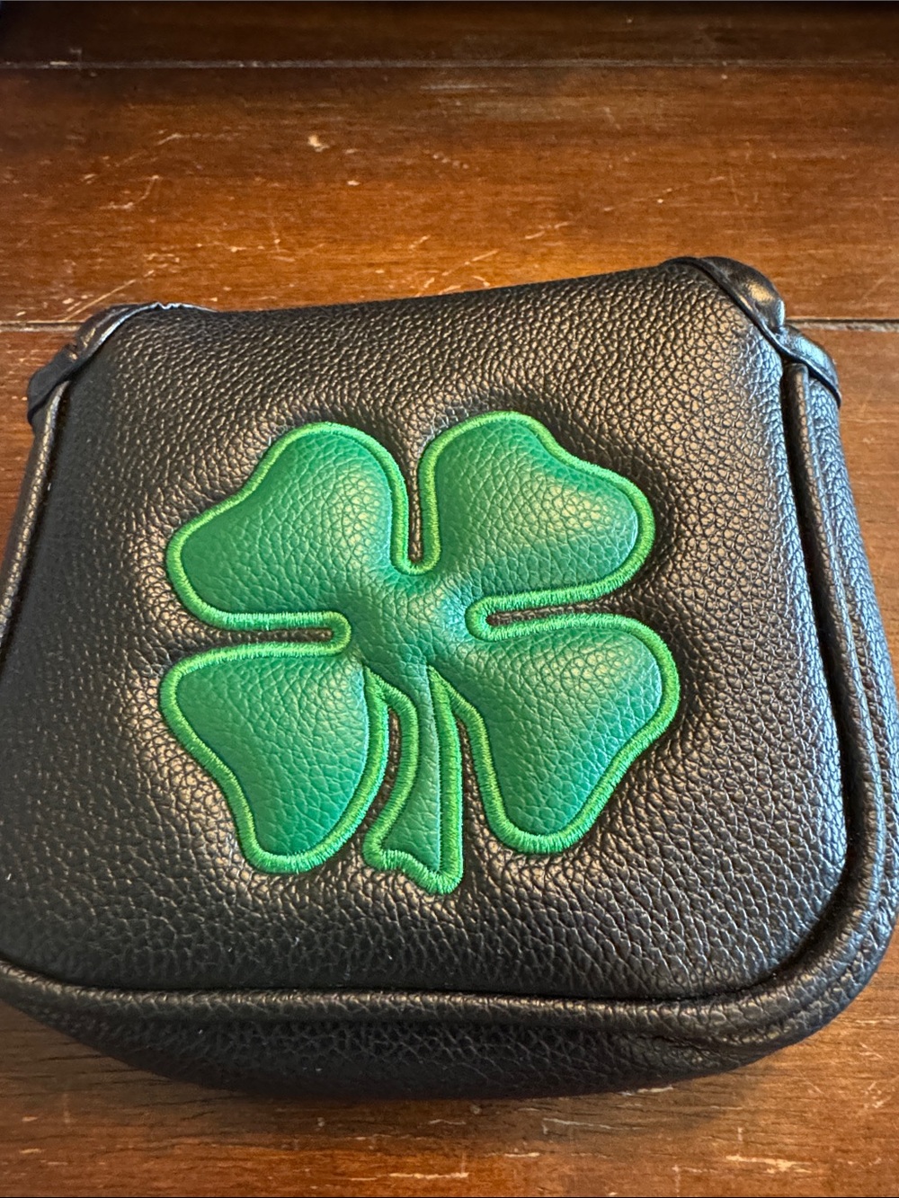 Clover magnetic putter cover